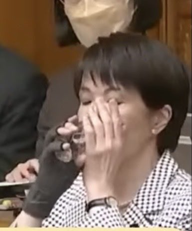 水の飲み方？？