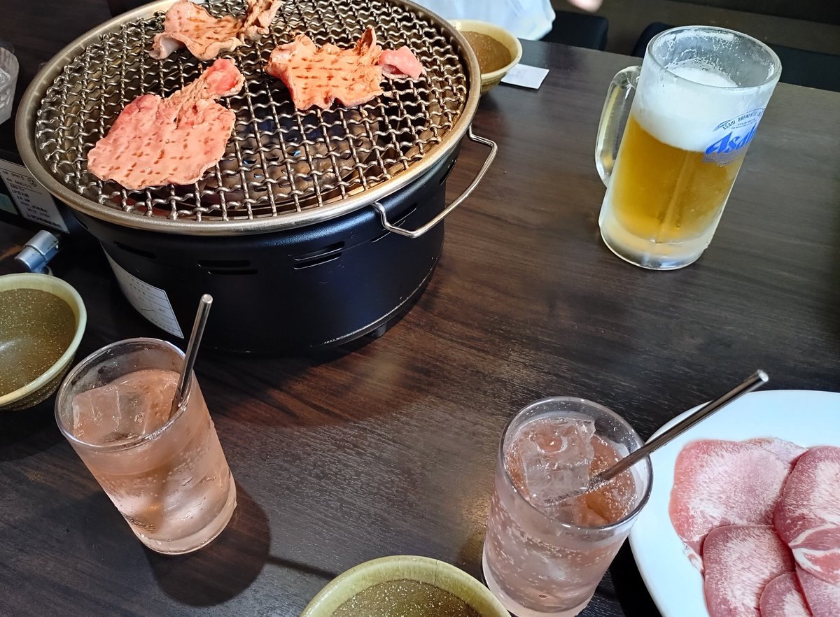 うめとら tweet media