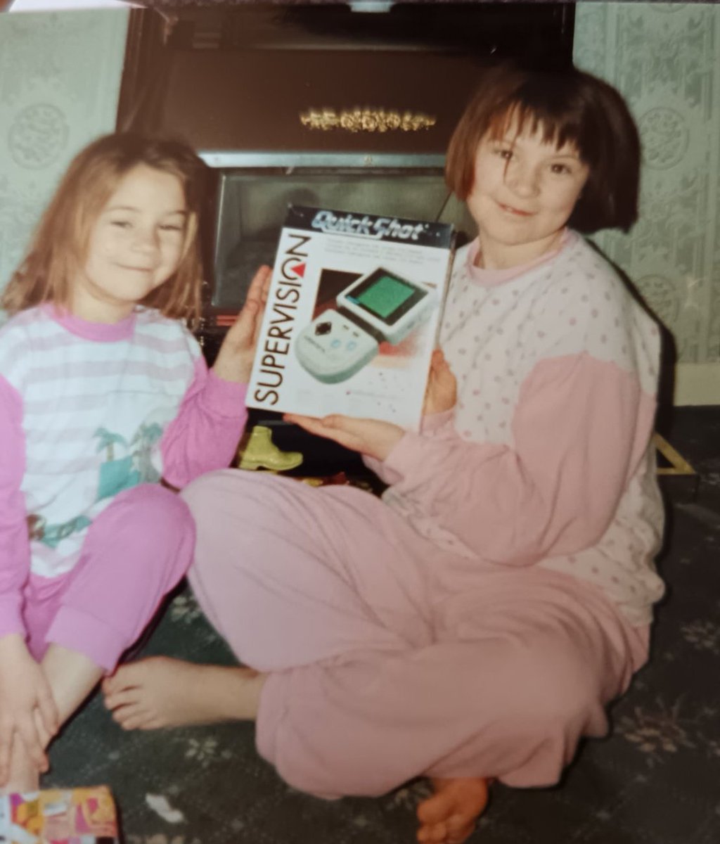 Lliandra tweet media