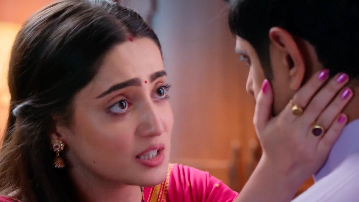 Since he doesn't know she too is a spy and this is the Shalu he sees, so now this is the exact reason why he never lets his spy identity come infront of her. For him maybe it could be unfathomable for her to decipher the danger that his profession has.

#MrAndMrsParshuram