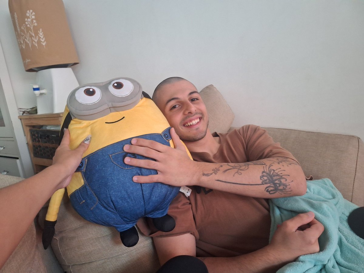 mili kᔰ tweet media