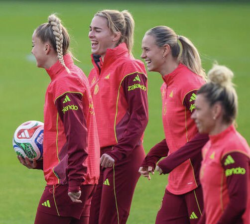 Giulia Gwinn. tweet media