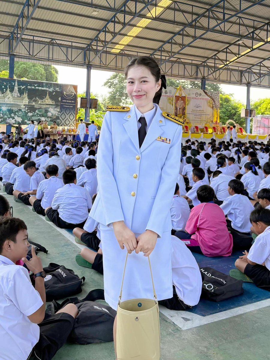 เรียกหนูว่าครูแป้ง tweet media