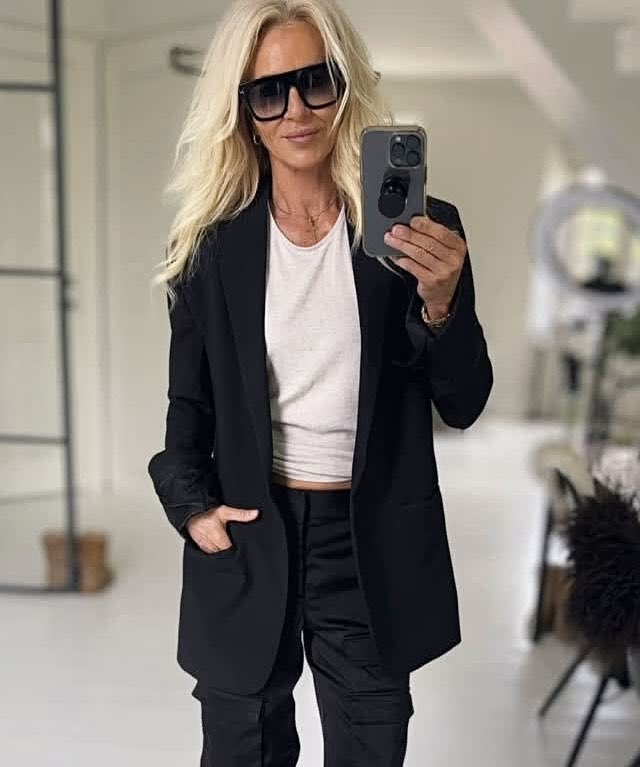 Krisztina Maria tweet media