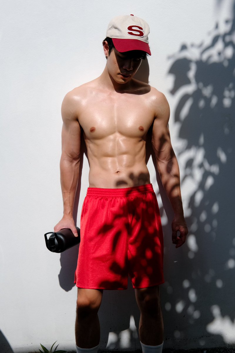 ksabsabb's tweet image. happy birthday ❤️🧁 Non #BasShot