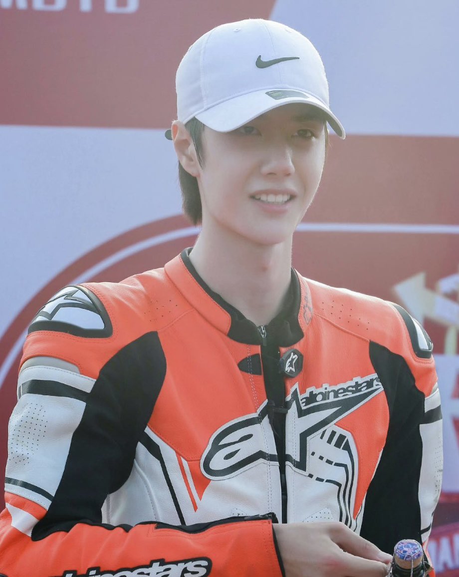 Ena💚YiBo王一博👑 tweet media