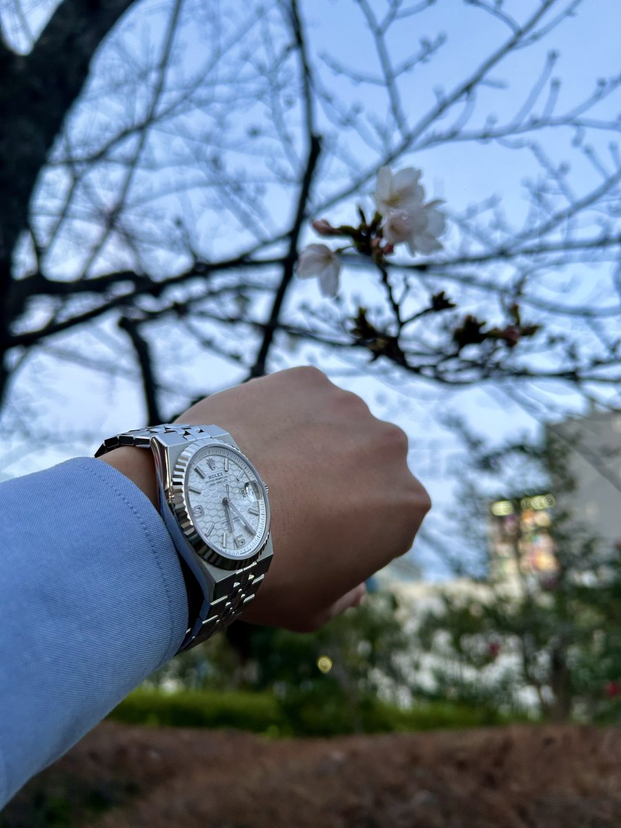 T Time & Tide tweet media