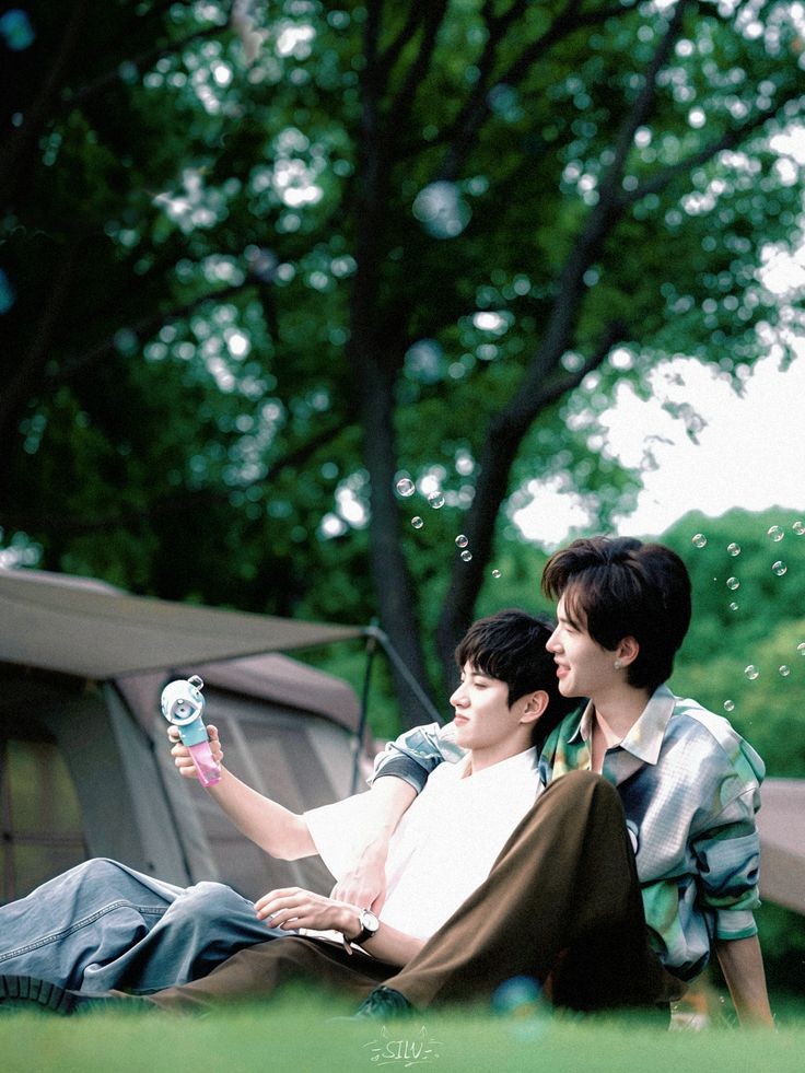 I think about #ZhanCheng 's size deference a lot😫 so prefect!