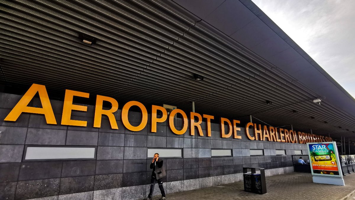businessamfr's tweet image. Charleroi abandonne son projet de taxe sur les passagers à l’aéroport fr.businessam.be/charleroi-aban… #Charleroi #TaxeAeroport #BSCA #Passagers #TransportAérien