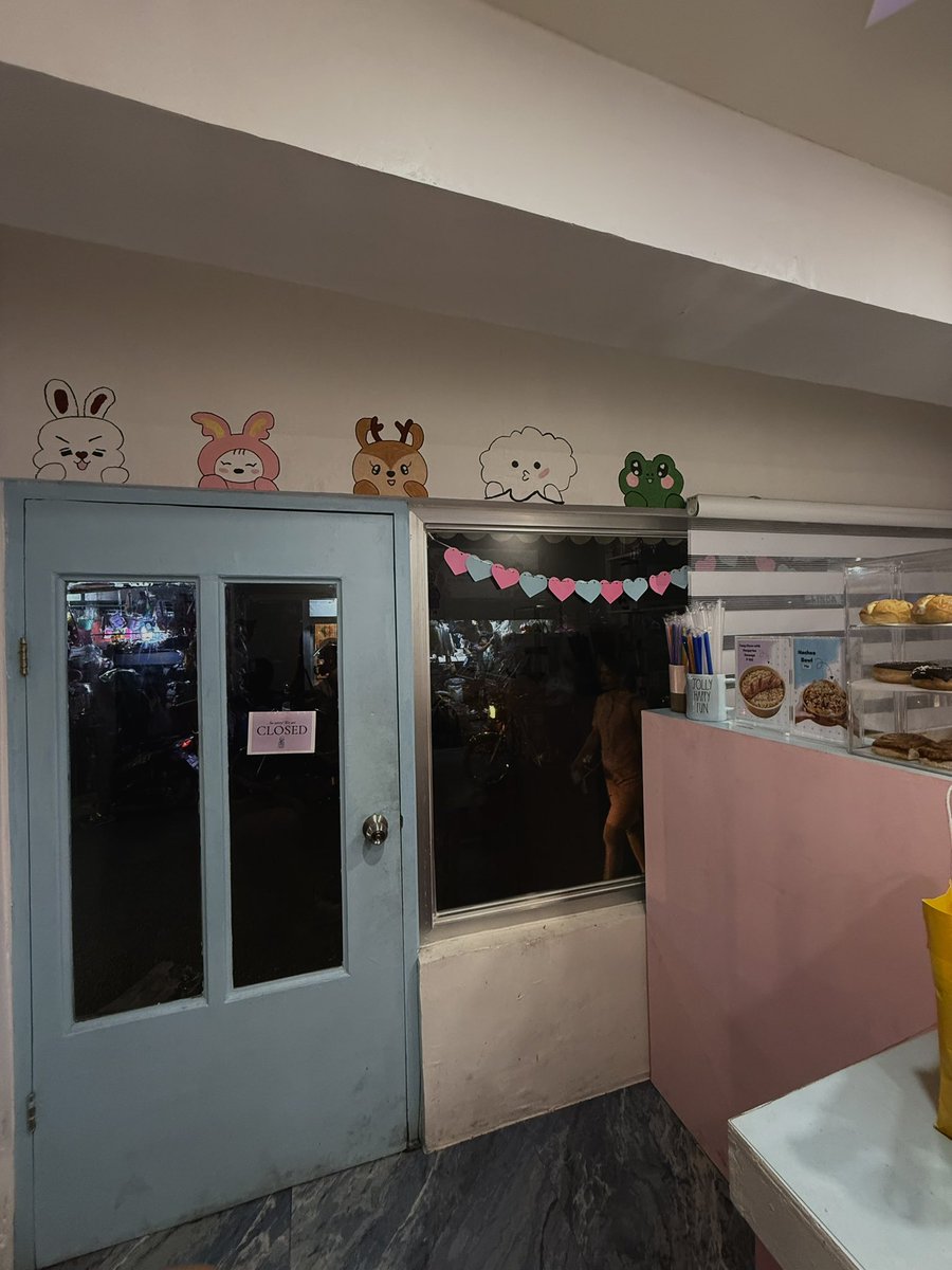 vernon loves miatot ᥫ᭡ tweet media