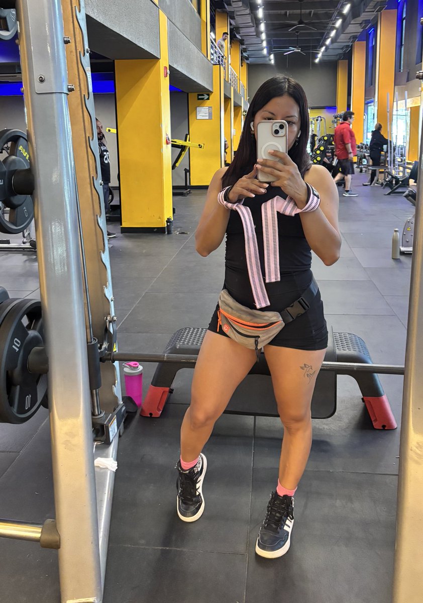 Mrs. Crowley tweet media