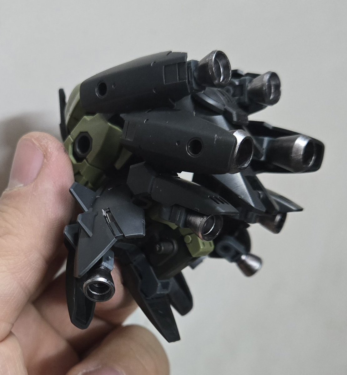 圆滚滚团子＠プラモと興味を語る中国羆☭ tweet media