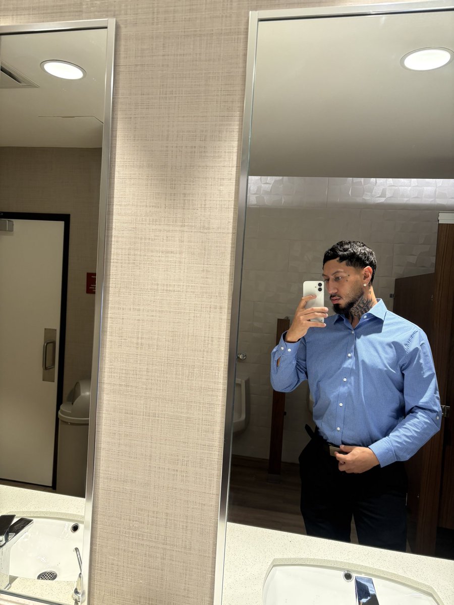 ✧ 𝐶ℎ𝑟𝑖𝑠𝑡𝑜𝑝ℎ𝑒𝑟 𝑅𝑎𝑦 ✧˖°. tweet media