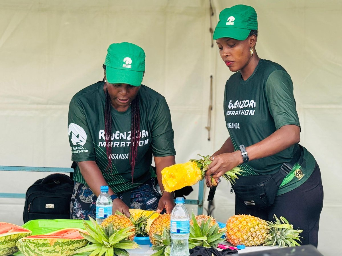 WasswaEmma_'s tweet photo. The Magical of Ugandan Fruits Love in Tanzania 🇹🇿

A must Read 👇 

During the Rwenzori Marathon activation at Kilimanjaro, we went the extra mile literally by carrying fresh Ugandan fruits all the way to Tanzania for the runners.

When @wekesa_amos called and asked me to source fruits from Kalerwe Market, I honestly wondered why we were transporting them over 900 kilometres, as if Tanzania didn’t have fruits of its own. It felt like a long journey for something we could easily find there.

But the moment of truth came after the race.
Watching runners refresh themselves with our fruits, seeing the smiles, and hearing Tanzanian locals praise their sweetness and freshness it all made sense. 

Some even admitted that our fruits tasted better and fresher than what they were used to.
That’s when it hit me: Uganda truly is a regional food hub in East Africa.

These are the moments that remind us of the power of culture, taste, and identity. Let’s continue to push Uganda’s culinary tourism to the world.
Sikyo @kaynelafarmsltd 🌍🍍🍉