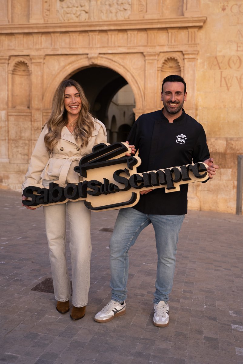 Notícies tweet media