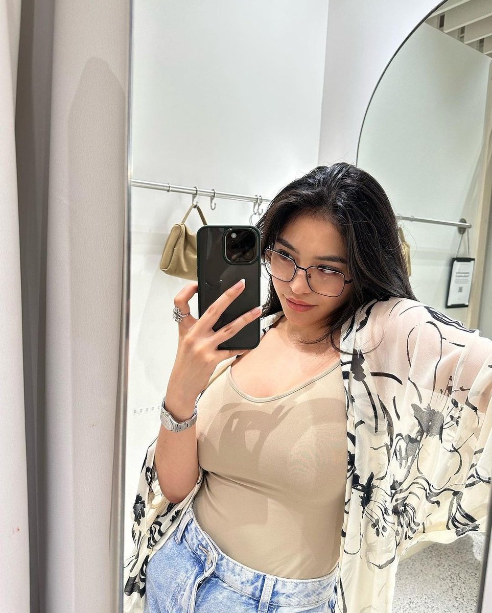 ashlliaelawati's tweet photo. READY ST/LT PANGGILAN ++ DAERAH GARUT
INFO RR DM AJA BEB🥰
WA: 089603452134
#availgarut #bogarut #angelgarut #wpgarut #openbogarut #birahigarut https://t.co/18OdJjfh0S