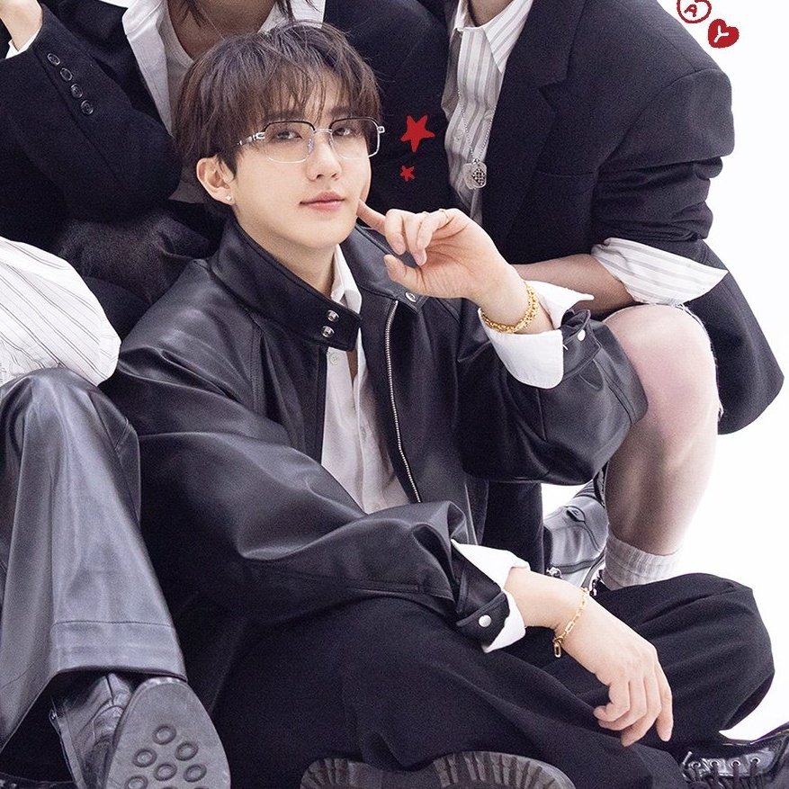 스키즈 8주년 축하해( *ฅ́˘ฅ̀*)🎉