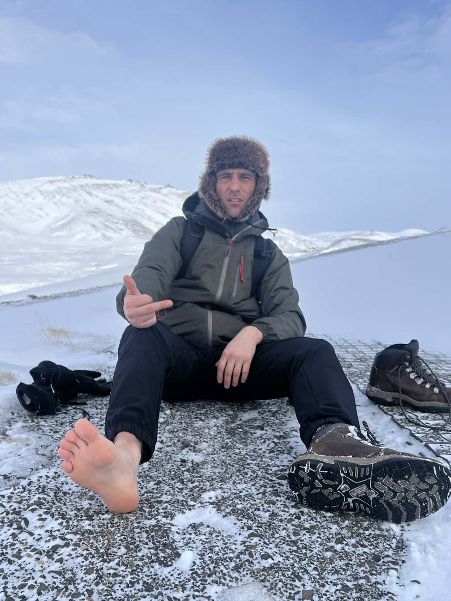 Master CB tweet media