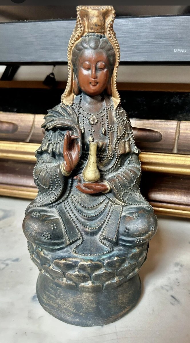DARLINGXXDARLA's tweet photo. Vintage Seymour Mann Guanyin Dehua Style Statue Bodhisattva Zen Buddha Figure https://t.co/9dWTO3YarG #eBay via @eBay #Guanyin #Bodhisattva #SeymourMann #DehuaStyle #ZenDecor
#BuddhaStatue #SpiritualDecor #MeditationSpace #VintageHome
#AsianArt #GoddessOfMercy #ZenAesthetic https://t.co/gFPa4D5iR5