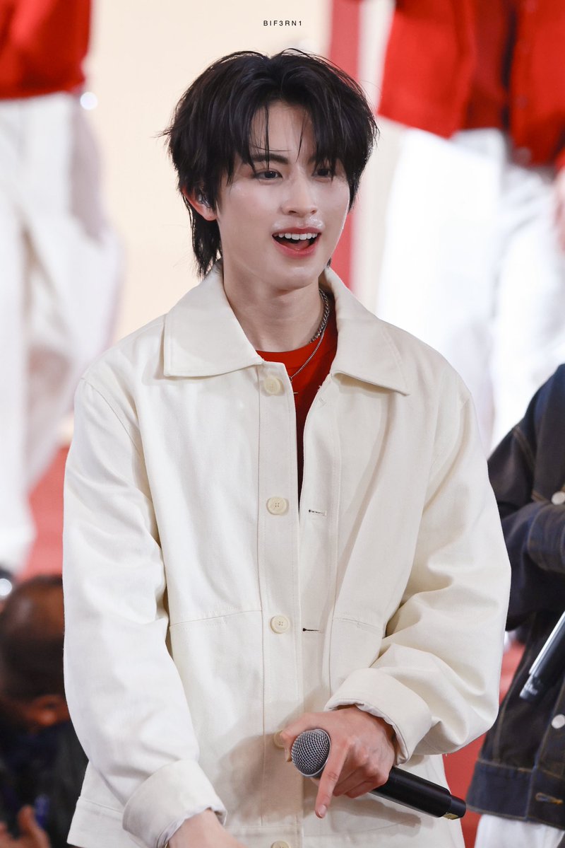 * ⋆Bif3rn🧑🏻‍🚀⋆ * tweet media