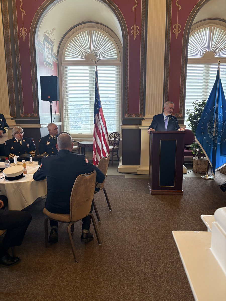 Rep. Stephen F. Lynch tweet media