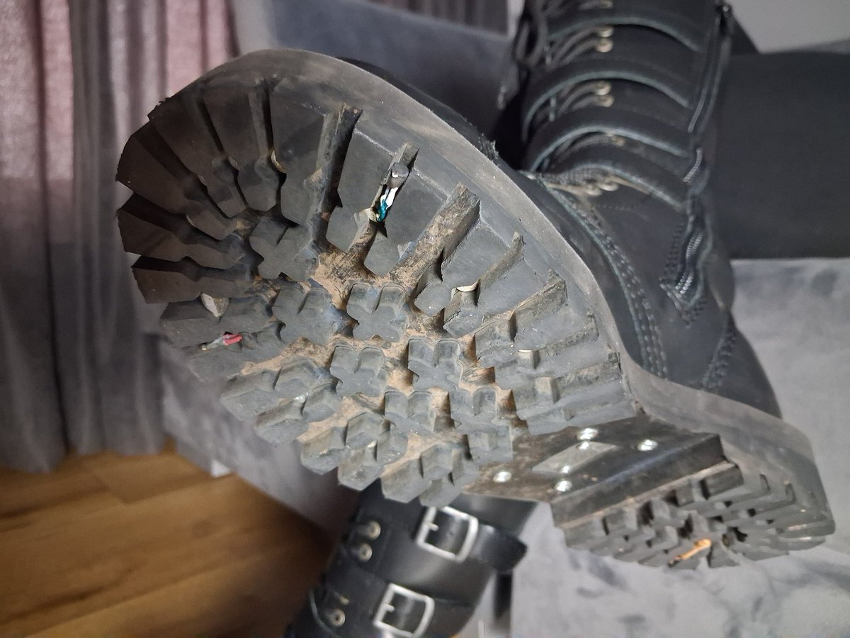 GTS-IRON-ROSE tweet media