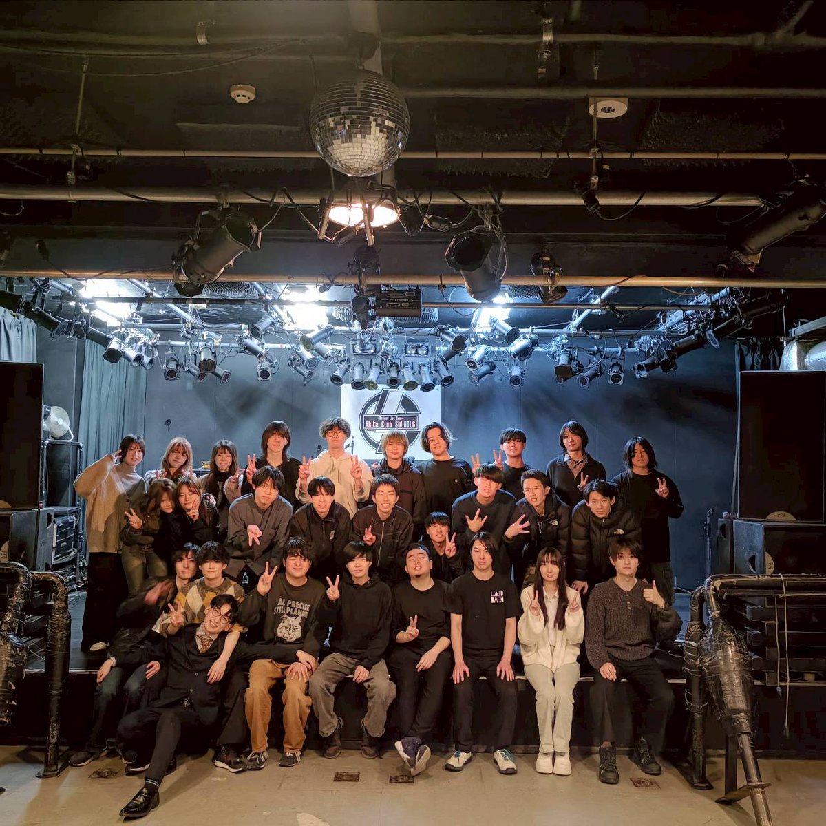 SHUDAI_ONNDOU's tweet photo. 秋田大学に合格の皆様、ご入学おめでとうございます🎉🎉
入学式まで残り10日ほどとなりました！皆様に会えるのを楽しみにしています

大学でライブを行って初心者も経験者も大歓迎です！少しでも興味がある方はお気軽にDMまで！
4月4日のサークル紹介にも参加予定です！
#春から秋田大学 
#春から秋大 https://t.co/oAz4D4Ei2V