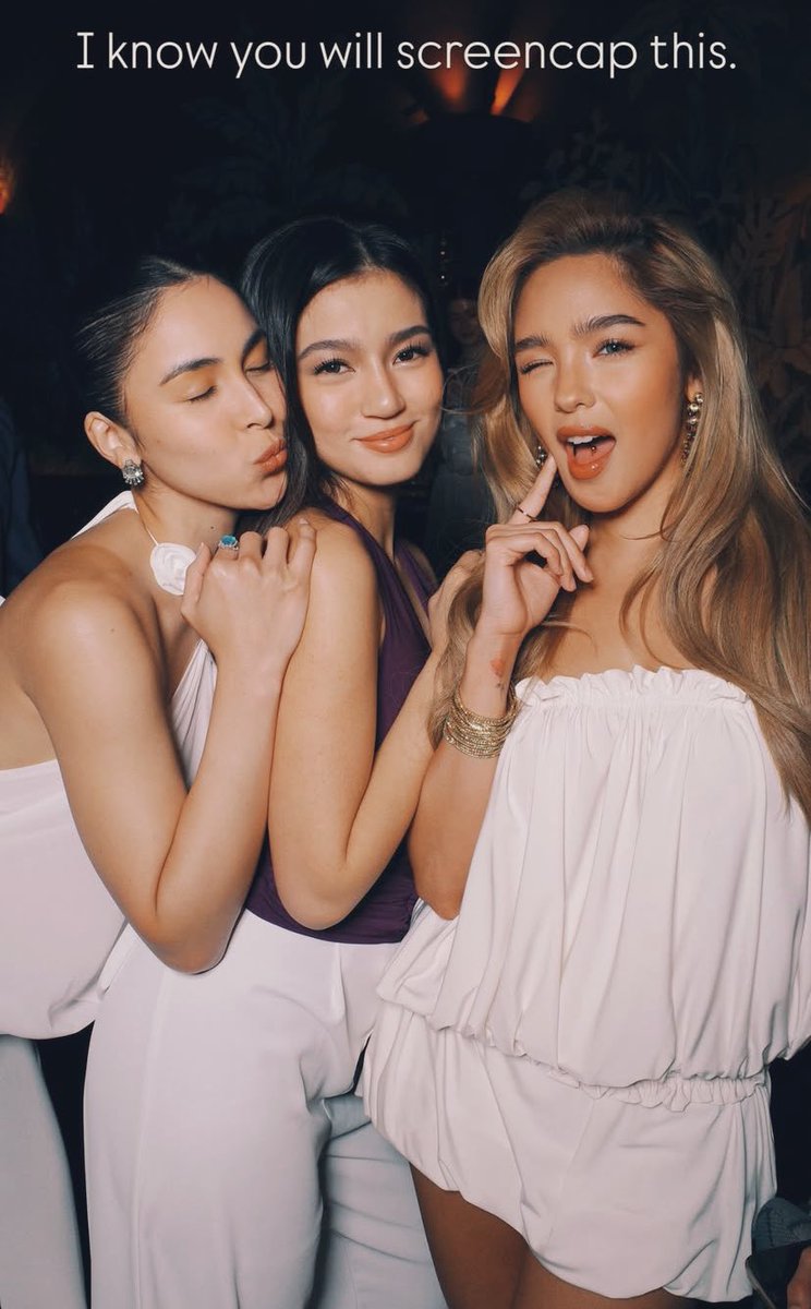 cara 💤 tweet media