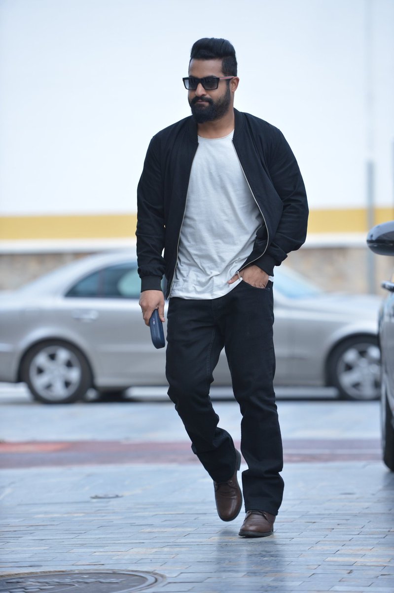 𝐑𝐚𝐯𝐢_𝐑𝐨𝐜𝐤𝐳𝐳_𝐍𝐓𝐑 ™ ᴰᴱⱽᴬᴿᴬ 🚩 🦚 tweet media