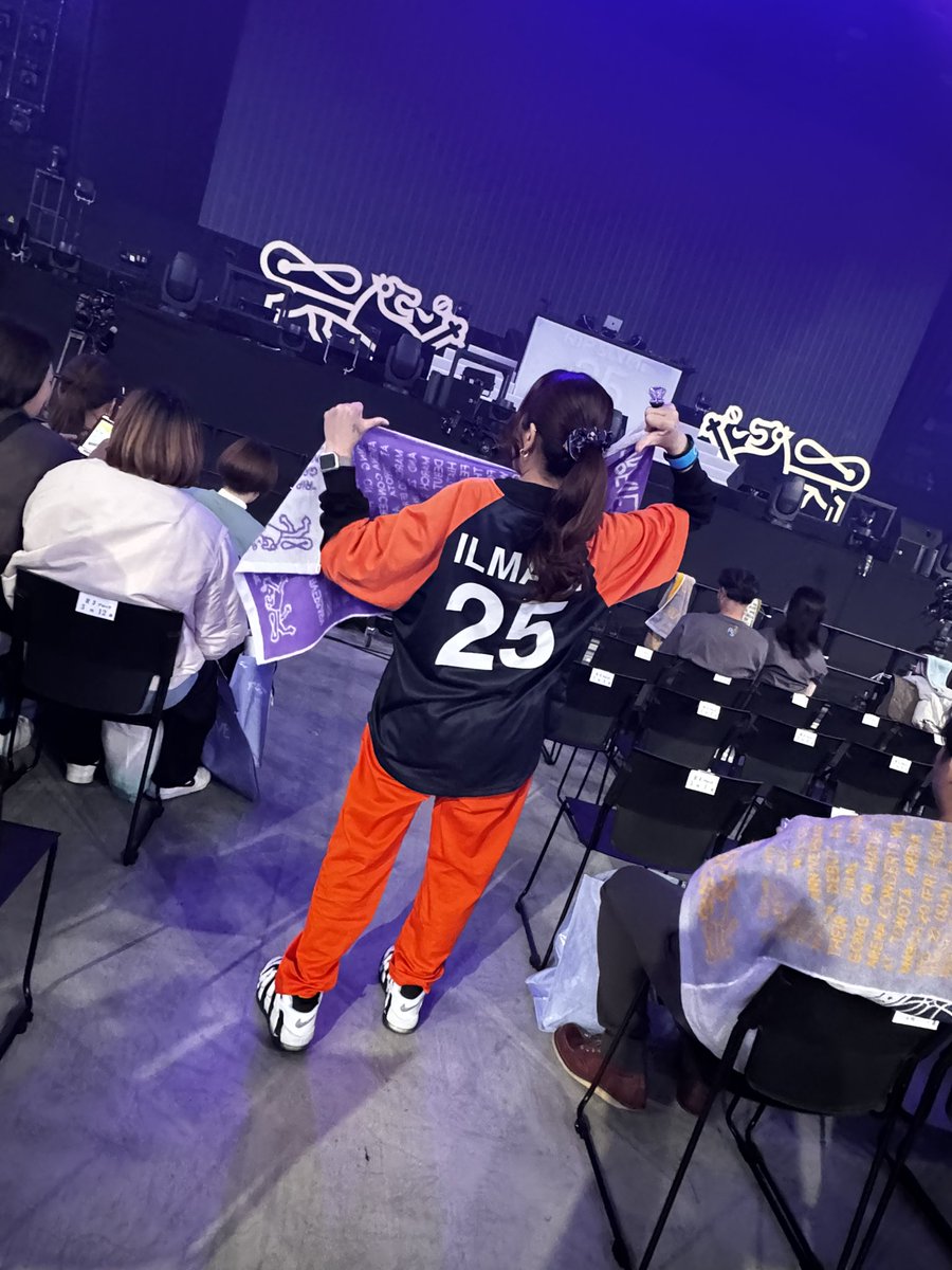 riesuke_isuke's tweet photo. まだふわふわしてる
24年の推しにはキツかった
次のライブまで生きるを繋いでいきてきた
この8年間は終わるでもなく待ち続けれたけど苦しくて
これからどうしたらいいかわからない
テープにかかれたことをまた待つんだろう��

3日間アリーナ前列８、5、11列目
奇跡の3日間
ありがとう
RIP SLYME https://t.co/ez6MqEi31e