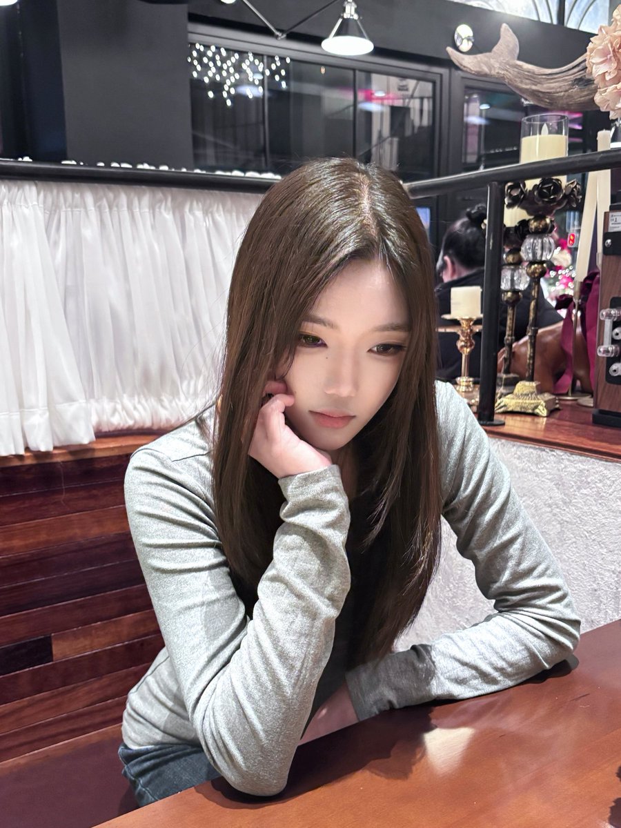 法晕直男/. tweet media