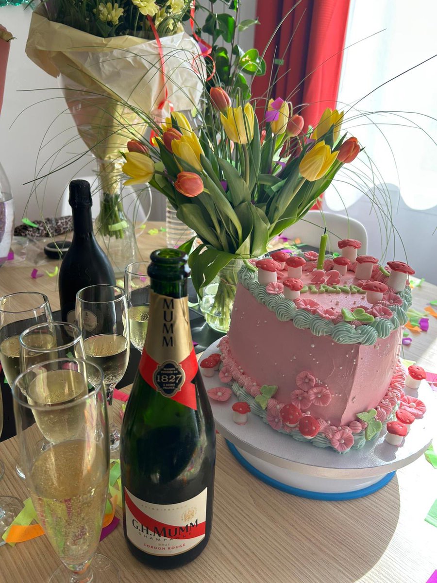 diana 🕸 tweet media