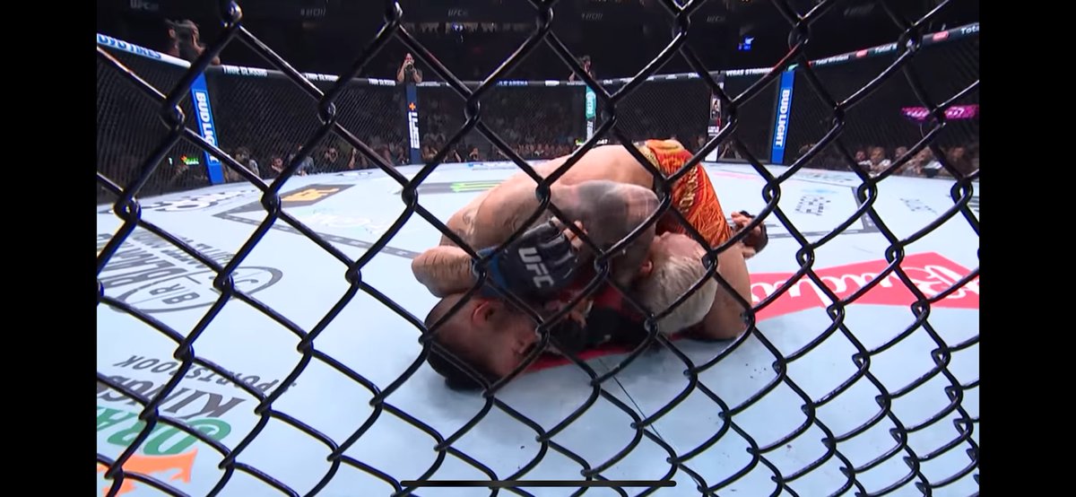 LAST-Mugiwaras🇨🇩 tweet media