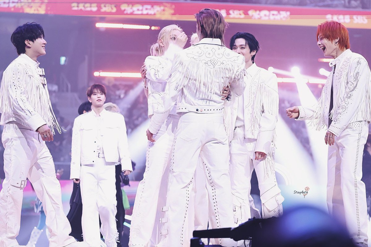 Stay4ate tweet media