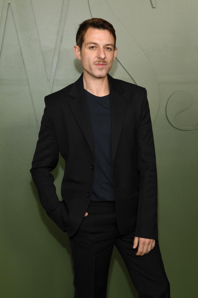🚨BREAKING 🚨
Nicolas Di Felice is stepping down as artistic director of COURRÈGES after a five-year tenure that
helped revive the Parisian fashion house, owned by Pinault family holding company Artémis. #NicolasDiFelice #Courrèges