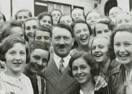 <a href="/RebBarrettNSP/">Rebecca Barrett</a> <a href="/Soulvexter/">Andrew G ⚡️⚡️</a> Mothers and their daughters loved him so much. This photo speaks for itself.