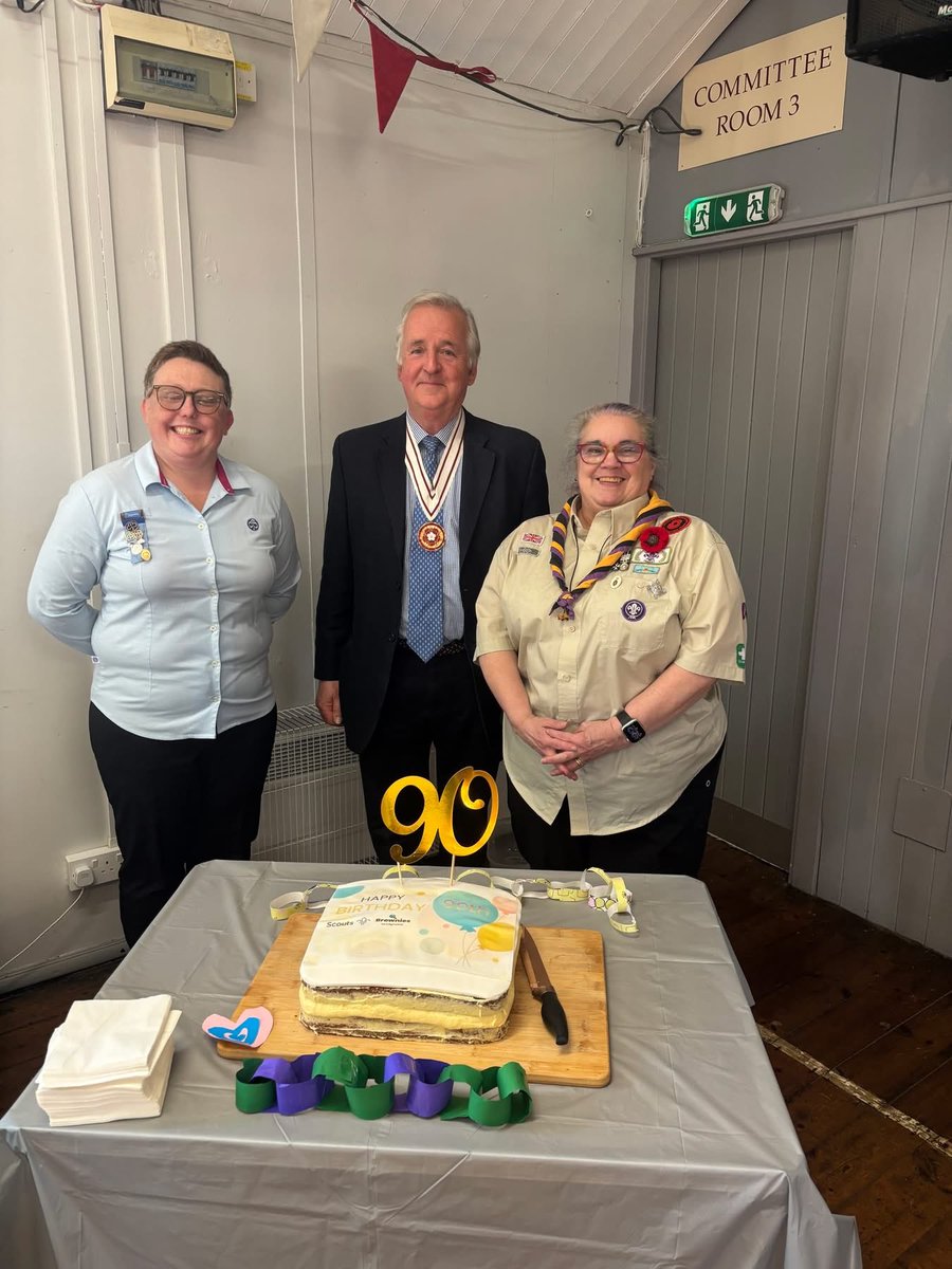 ShropLieutenant tweet media