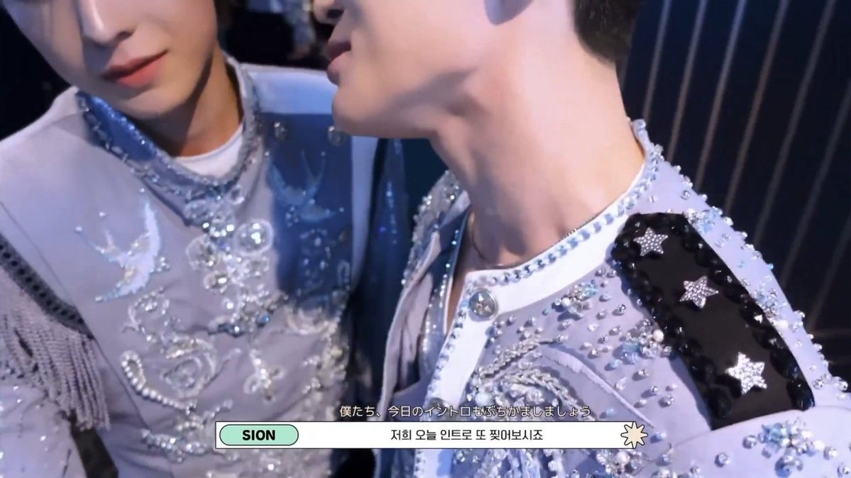 ⩌⩊⩌ tweet media