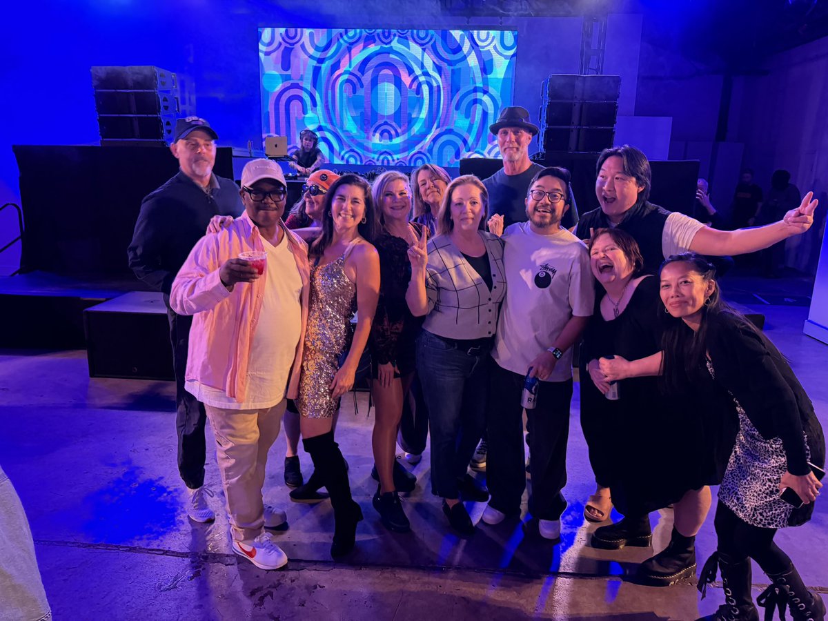 Jenny, Girl from 4th 🌍, 鄰白廢物 🧠 🪱 tweet media