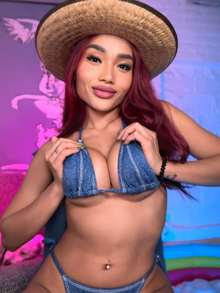 heyavamarie's tweet photo. just a normal girl… or am I? 😏🍑 would you still hit after you find out? go to my bio https://t.co/Mk12NzXEky