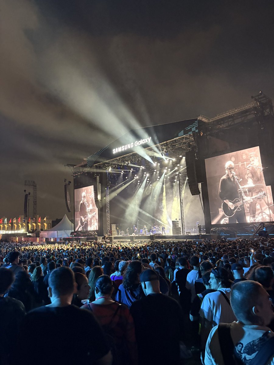 versos como quem morre tweet media