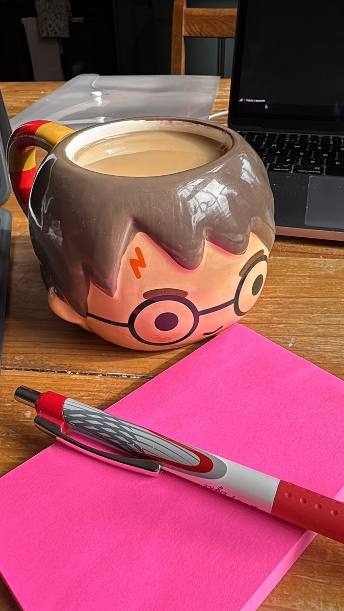 Lynda Big Coat 🧥🦡🐾🌵🛼 tweet media