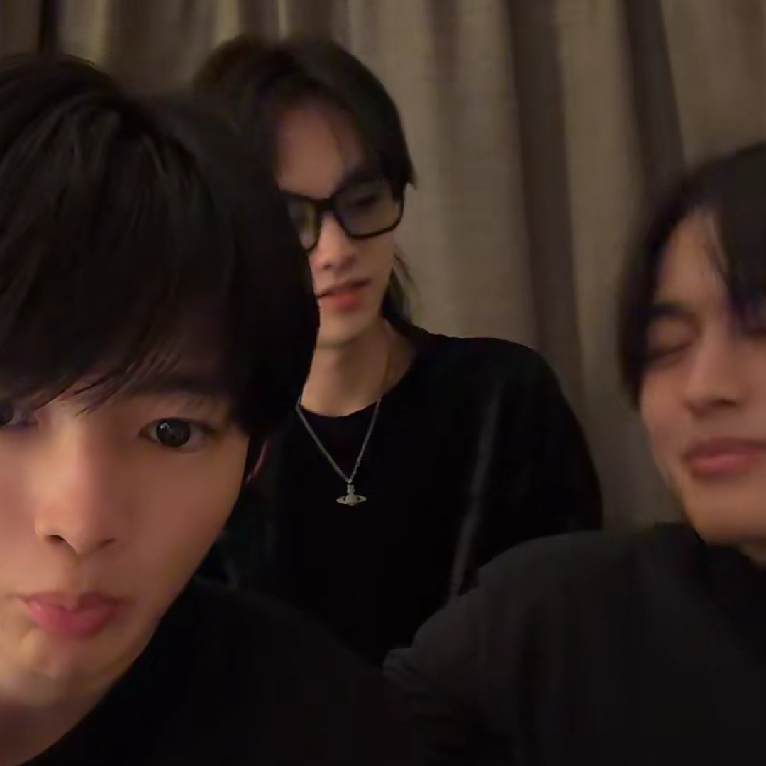 ☕ (slow) tweet media