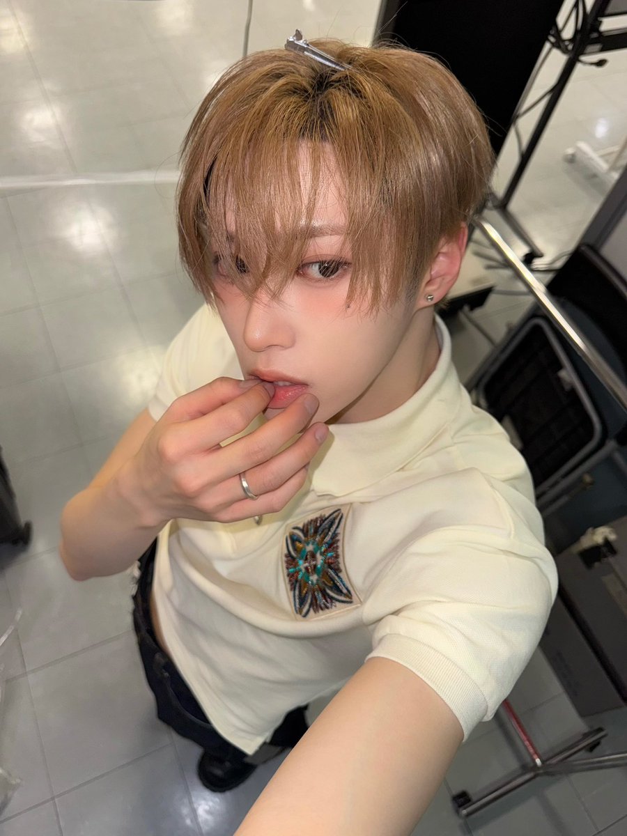 Arno, 张 tweet media