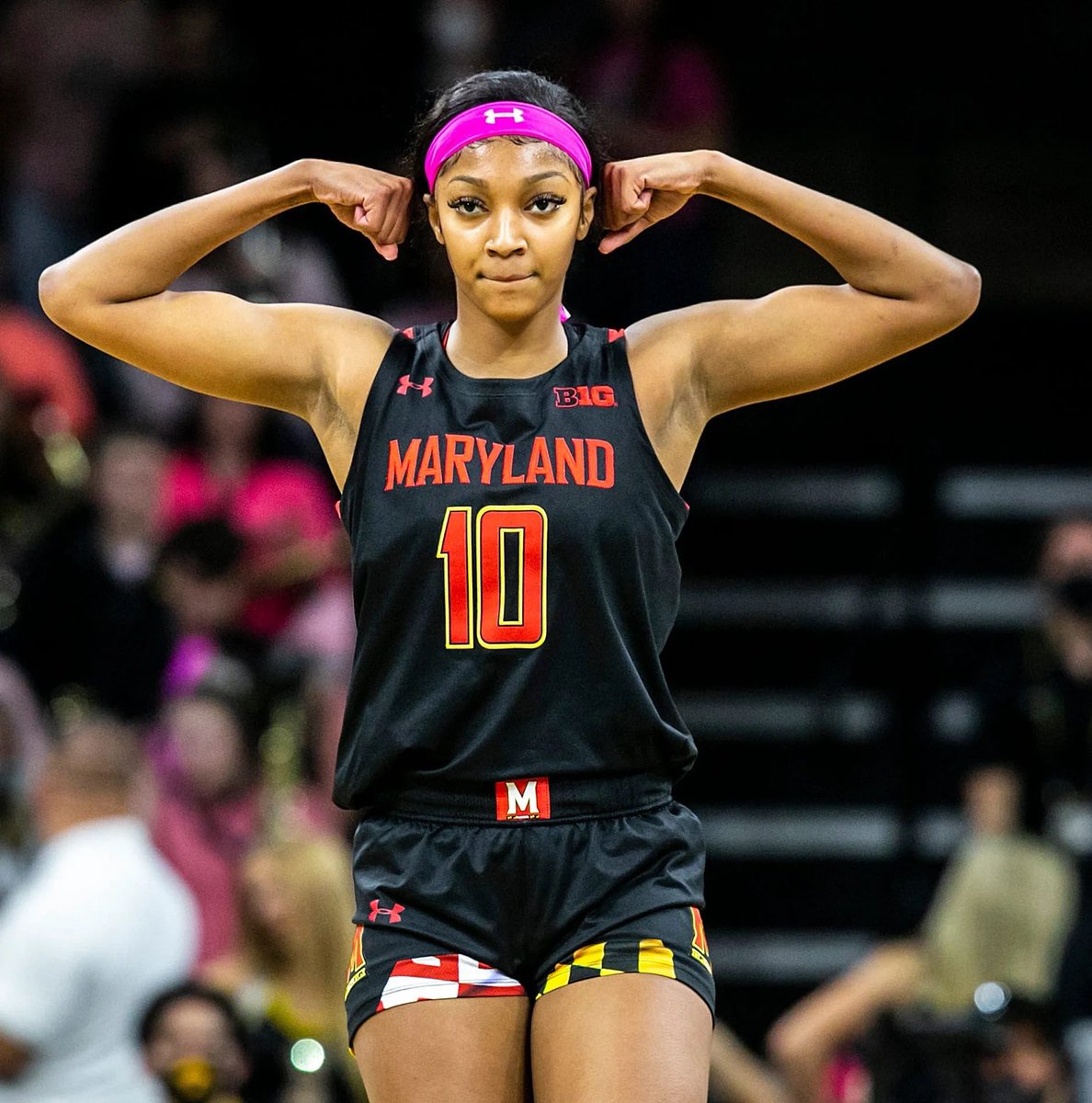 I talk hoops 🏀 tweet media