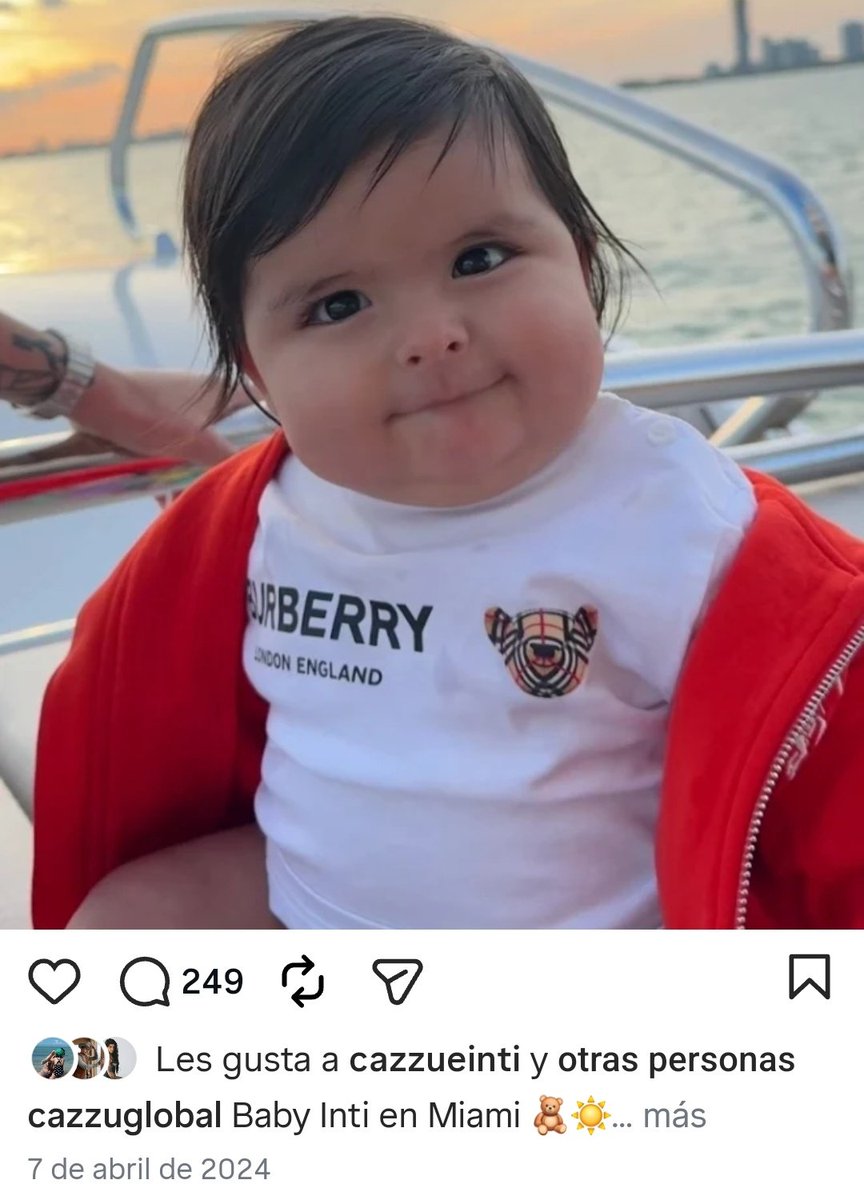 Vieja estupida ni para mentir te da la cabeza! Segun tu teoría Nodal se separo de cazzu en marzo y se fue a miami, y ella se quedo en Argentina y las fechas de mayo son inventos por cortesía a cazzu.
Entonces que hacían en miami juntos en familia en abril?
Sos igual de opa q él