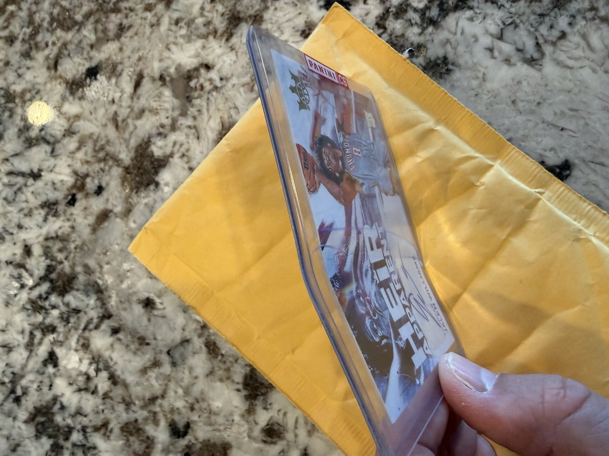 EasyE2121's tweet photo. @PaniniAmerica Thank you so much for the amazing care you took with my Auto redemption. I waited two years for this! Excellent idea sending it in a top loader — it arrived bent in half along with the soft envelope. Amazing service! Wdyt? @CardPurchaser https://t.co/RShBZBFhjK