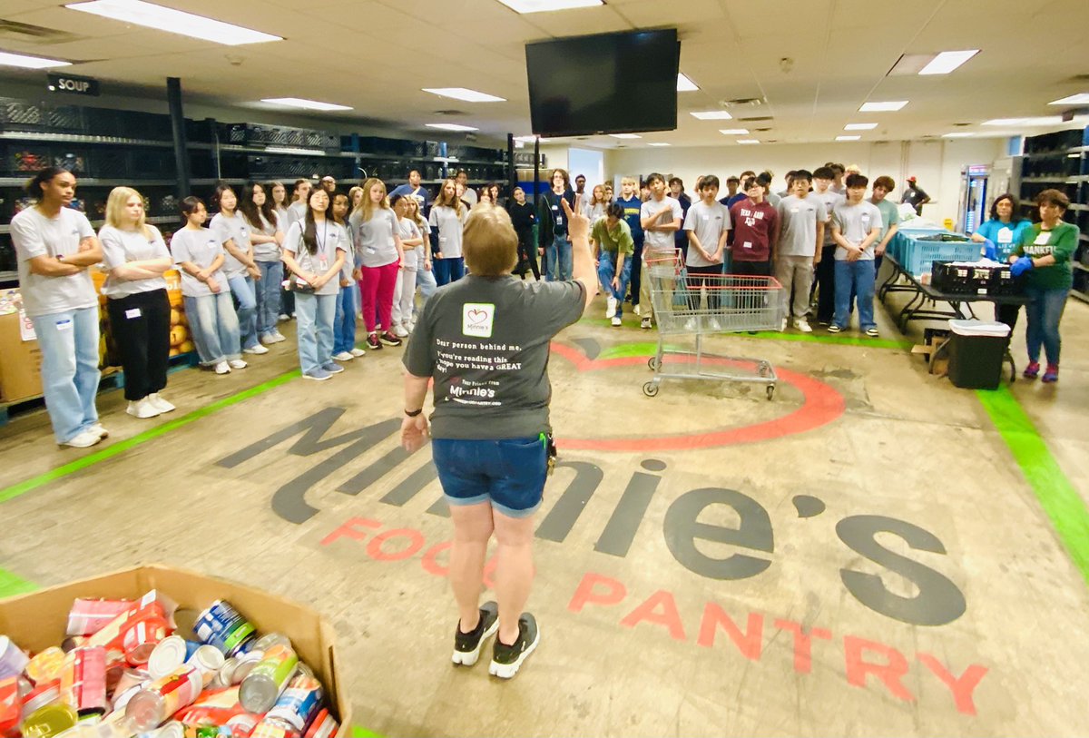 Coach Cedric Bonner tweet media