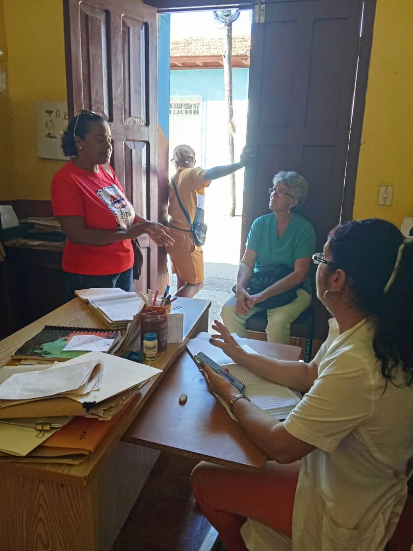 Se realizan actividades educativas en el día mundial contra la tuberculosis en Policlinico 1 de Trinidad
#SanctiSpíritusEnMarcha 
<a href="/AlexisLorente74/">Alexis Lorente Jiménez</a> 
<a href="/DeivyPrezMartn1/">Deivy Pérez Martín</a> 
<a href="/japortalmiranda/">José Angel Portal Miranda</a> 
<a href="/DiazCanelB/">Miguel Díaz-Canel Bermúdez</a>