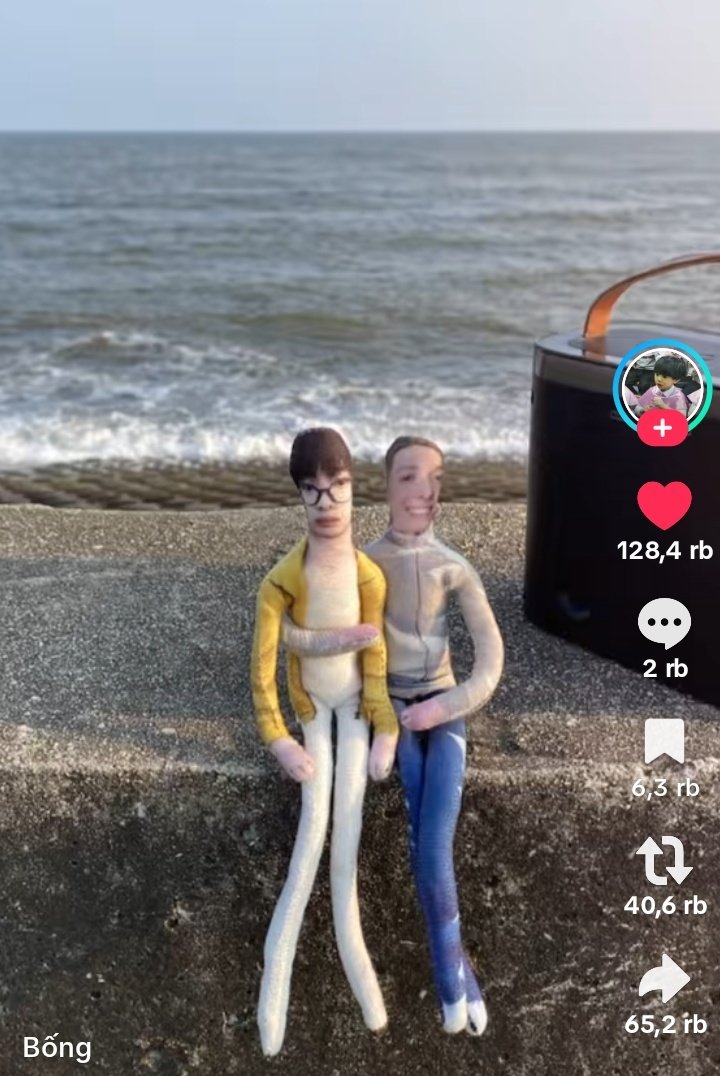 cloo 🫐 tweet media